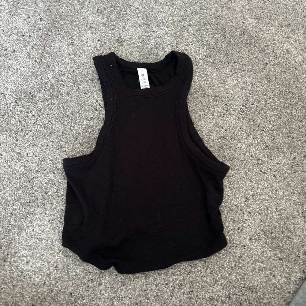 Lululemon Athletica Black Muscle Tee Crop Top (never been worn).